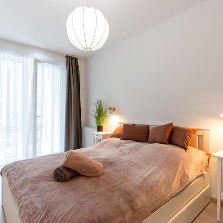 Modern & Newly Built Apartment With Private Garage Budapest Eksteriør billede