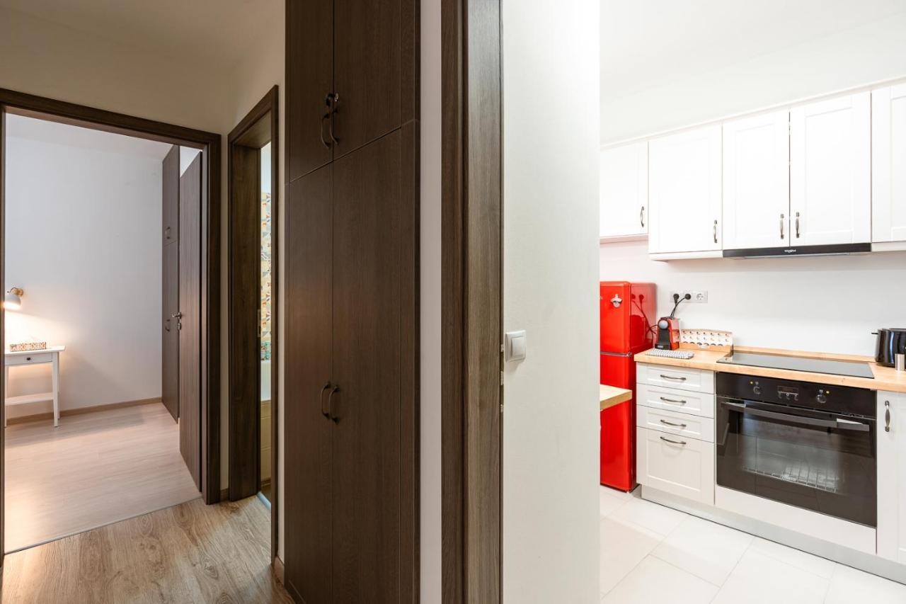 Modern & Newly Built Apartment With Private Garage Budapest Eksteriør billede