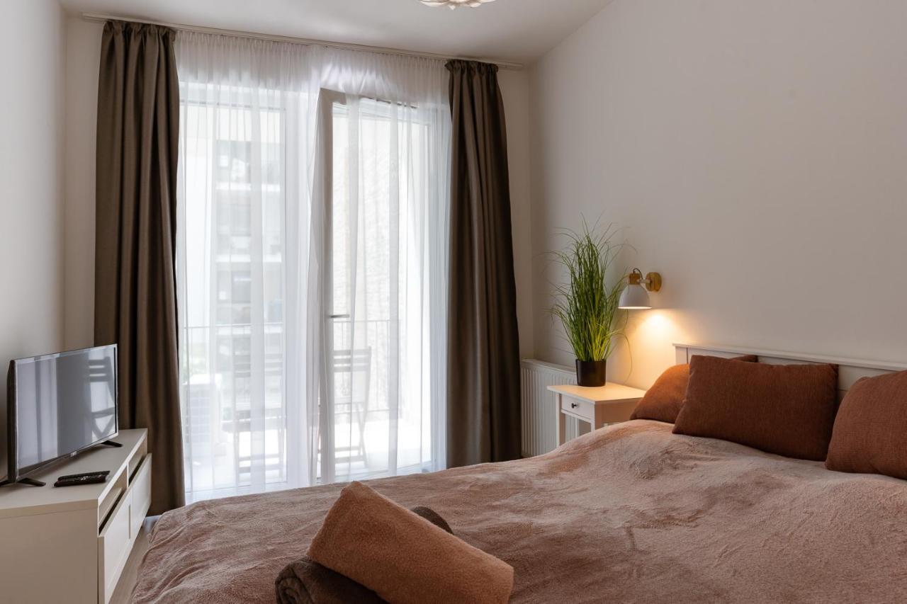 Modern & Newly Built Apartment With Private Garage Budapest Eksteriør billede