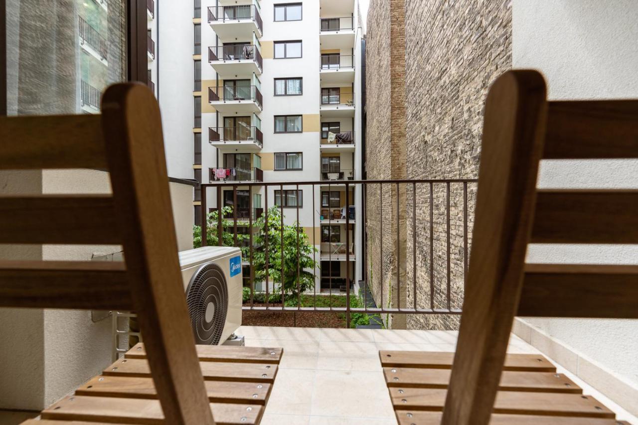 Modern & Newly Built Apartment With Private Garage Budapest Eksteriør billede